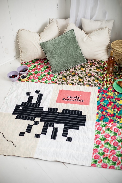 ant picnic quilt