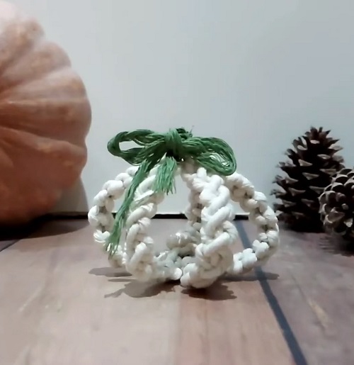 Macrame Pumpkin in Just 3 Minutes