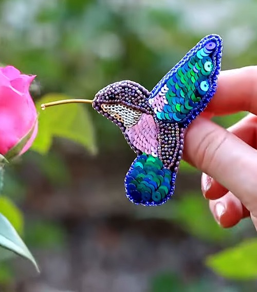 beaded hummingbird