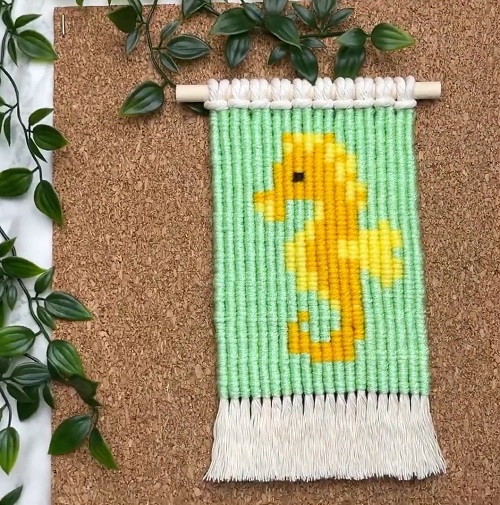 Macrame Seahorse Pixel Wall Hanging